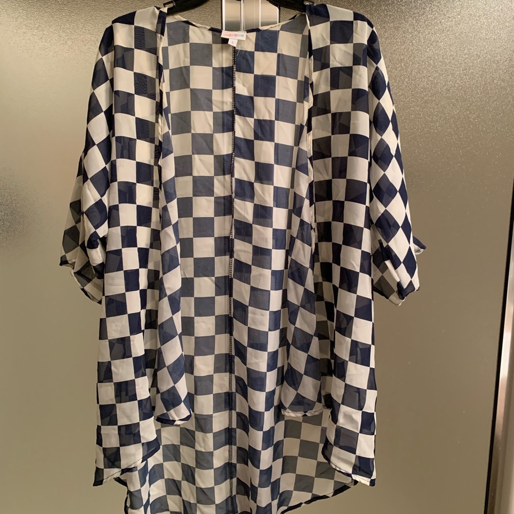 LulaRoe Lindsay kimono size Small